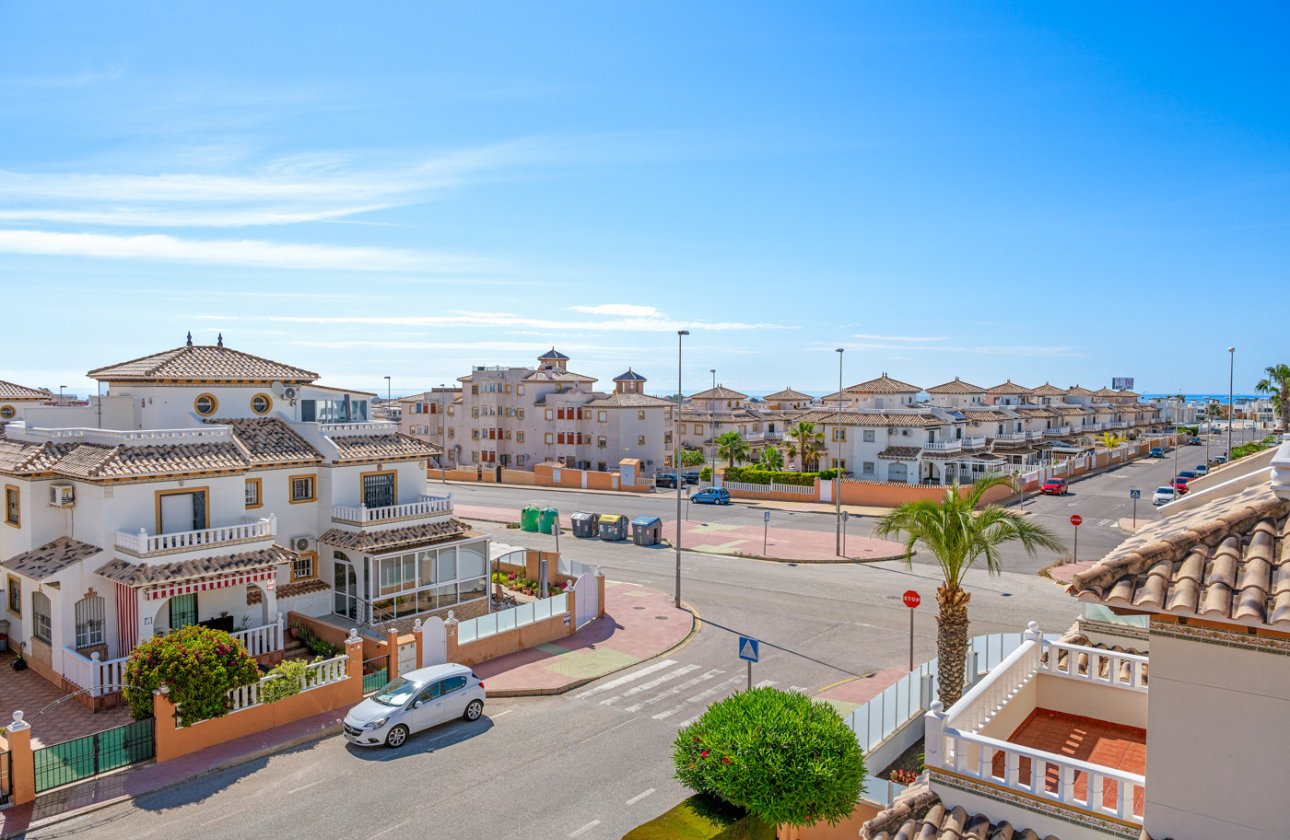 Herverkoop - Quad House -
Cabo Roig - Costa Blanca