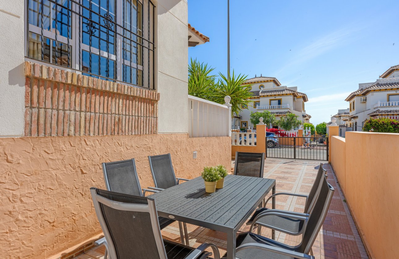 Herverkoop - Quad House -
Cabo Roig - Costa Blanca