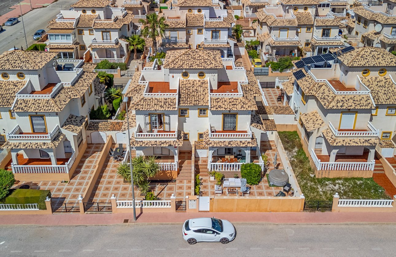 Herverkoop - Quad House -
Cabo Roig - Costa Blanca