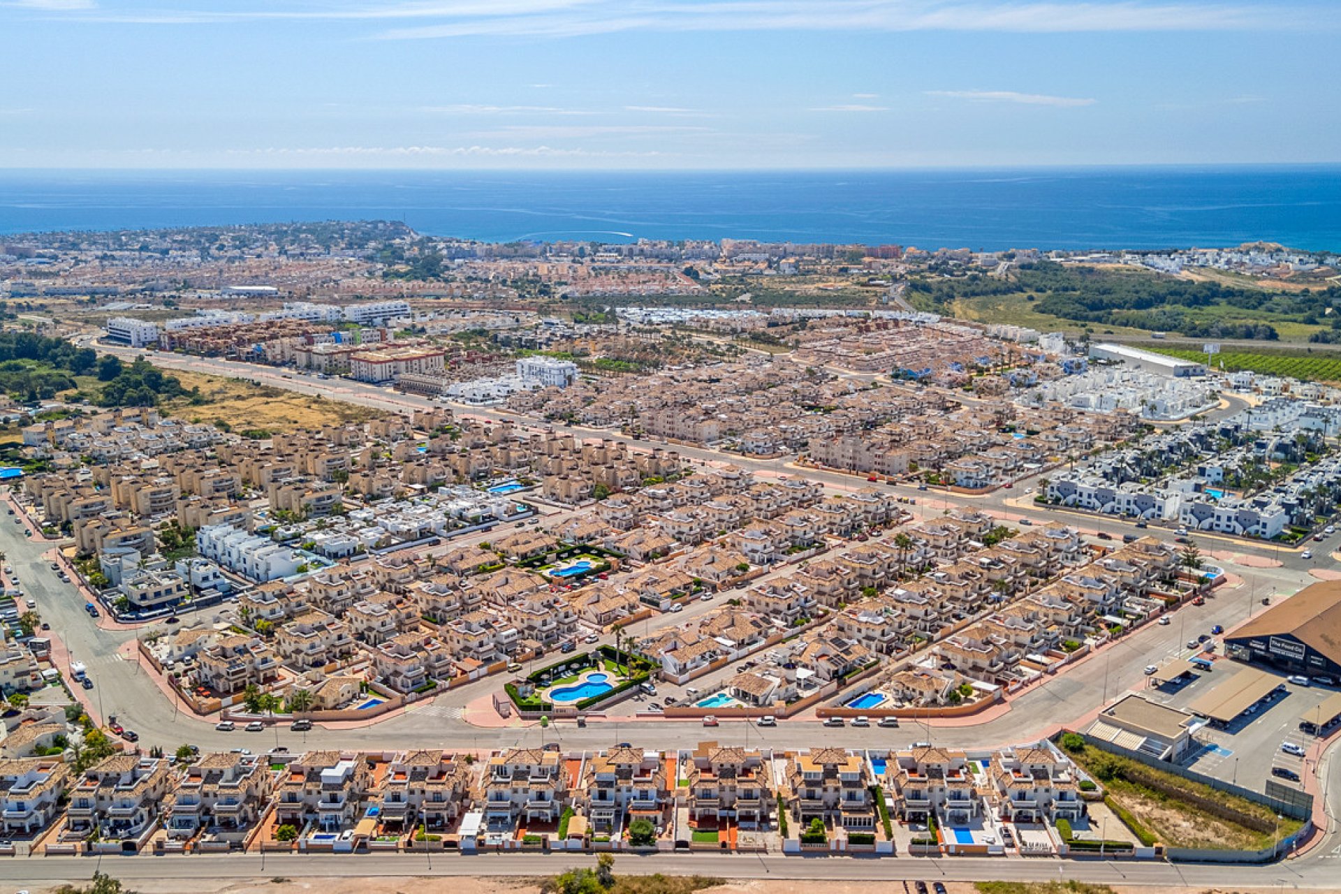 Herverkoop - Quad House -
Cabo Roig - Costa Blanca