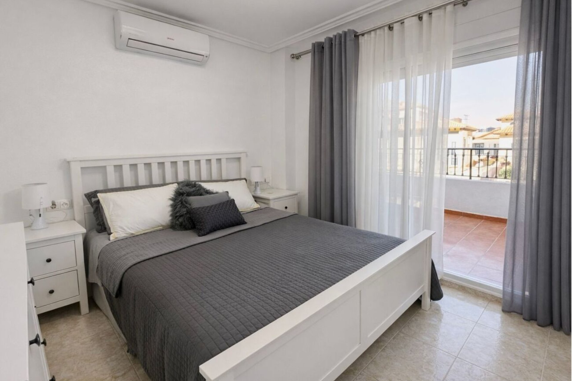 Herverkoop - Quad House -
La Zenia - Costa Blanca