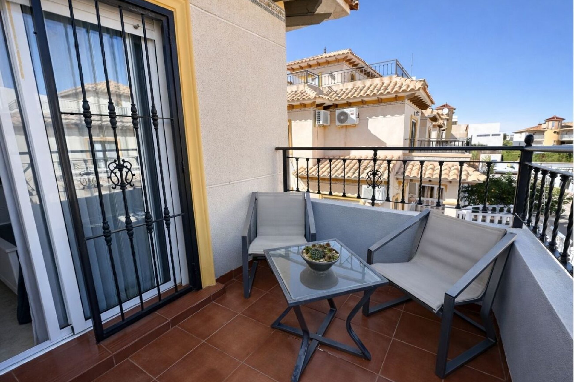 Herverkoop - Quad House -
La Zenia - Costa Blanca