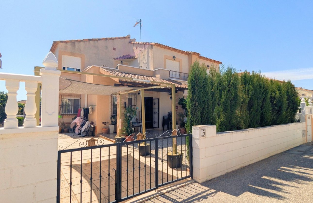 Herverkoop - Quad House -
Lo Crispin - Inland