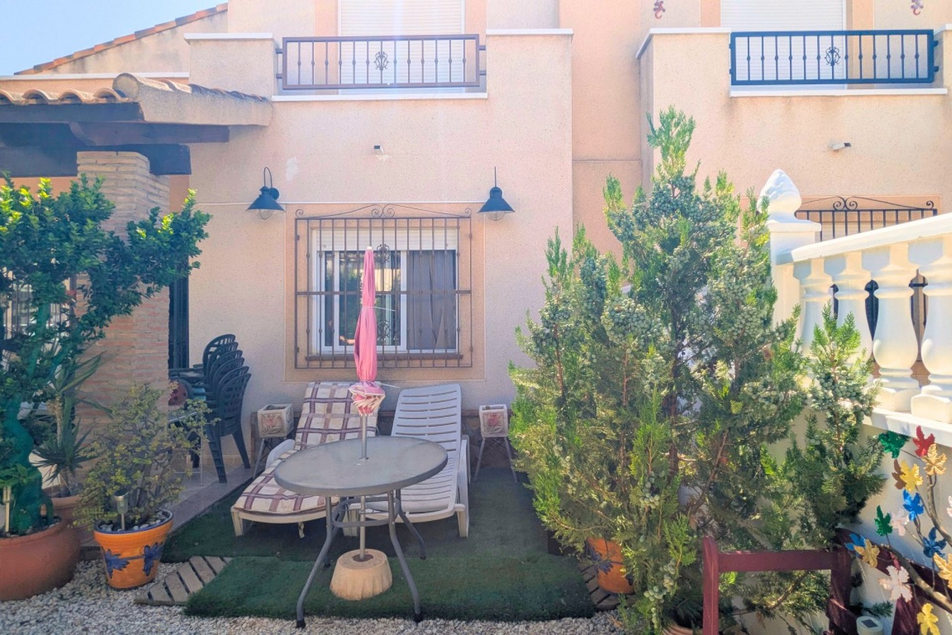 Herverkoop - Quad House -
Lo Crispin - Inland