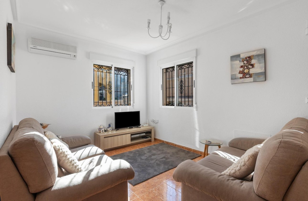 Herverkoop - Quad House -
Orihuela Costa - PAU 8