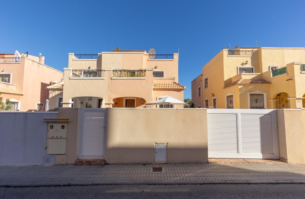 Herverkoop - Quad House -
Orihuela Costa - PAU 8