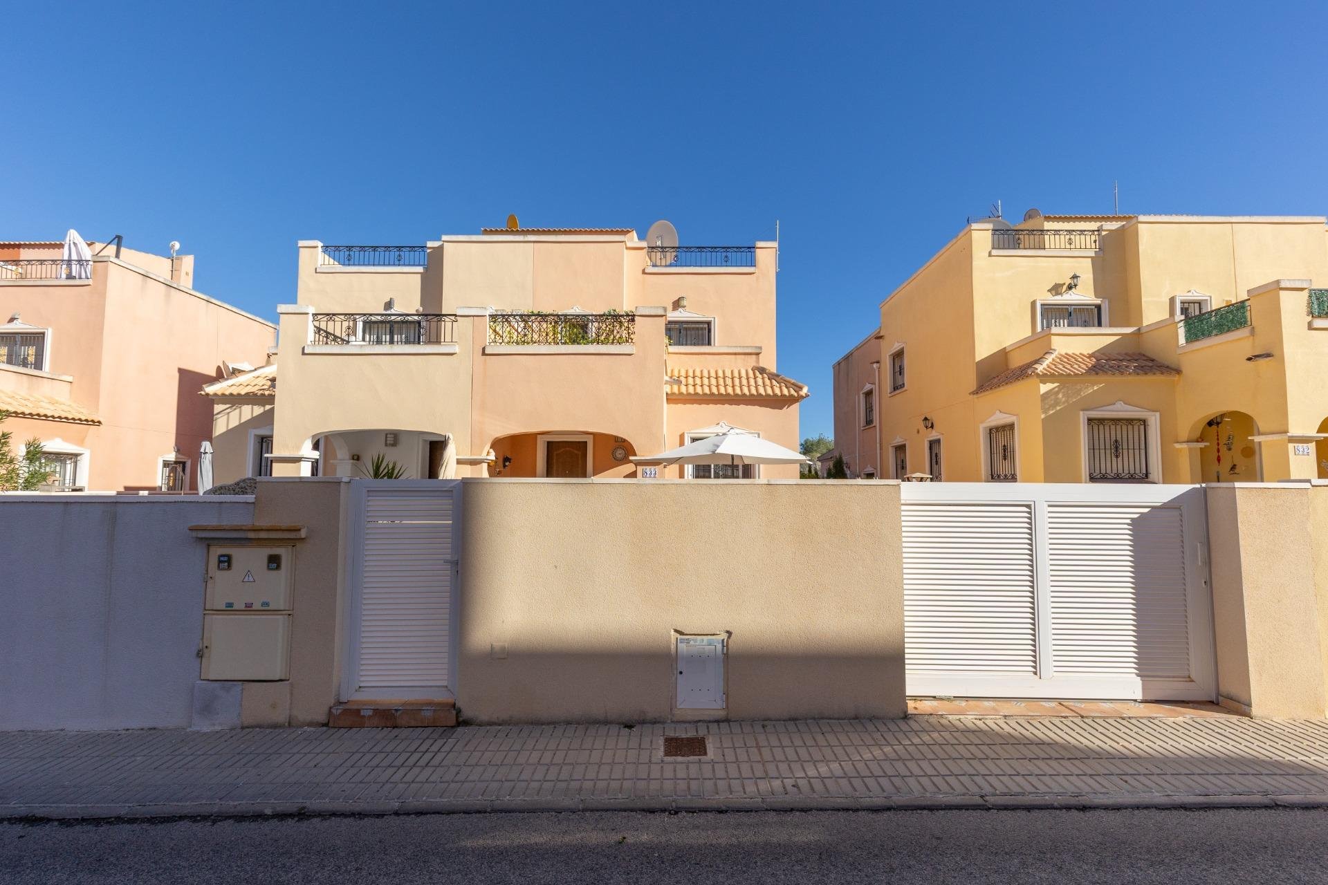 Herverkoop - Quad House -
Orihuela Costa - PAU 8