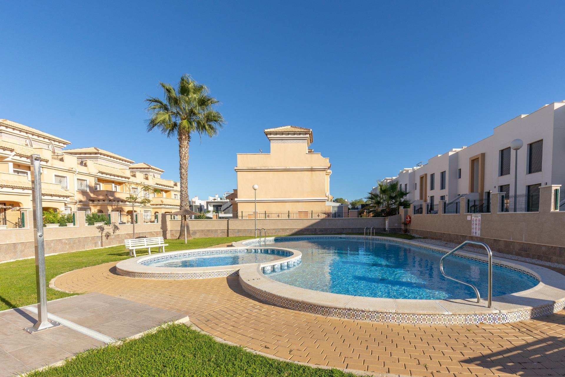 Herverkoop - Quad House -
Orihuela Costa - PAU 8