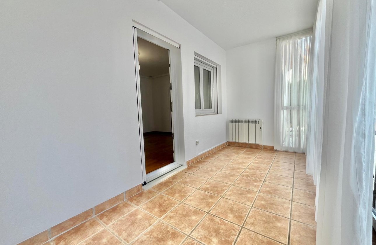 Herverkoop - Quad House -
Orihuela Costa - Playa Flamenca