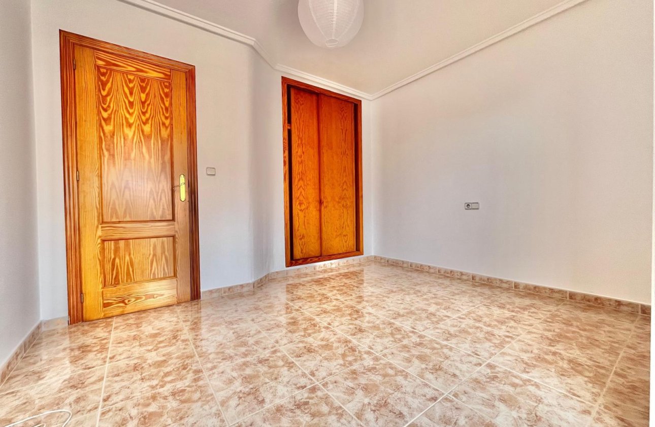 Herverkoop - Quad House -
Orihuela Costa - Playa Flamenca
