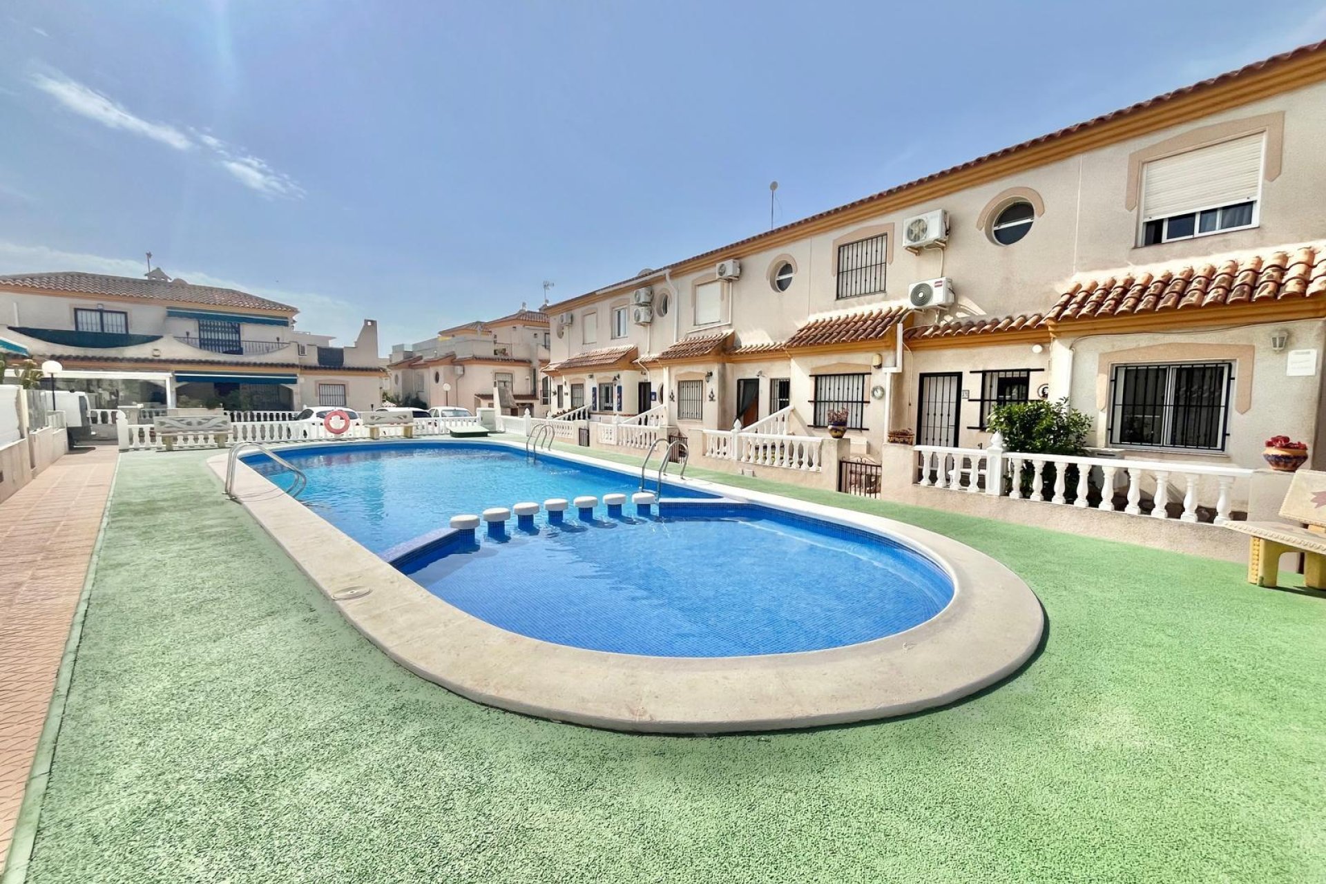 Herverkoop - Quad House -
Orihuela Costa - Playa Flamenca