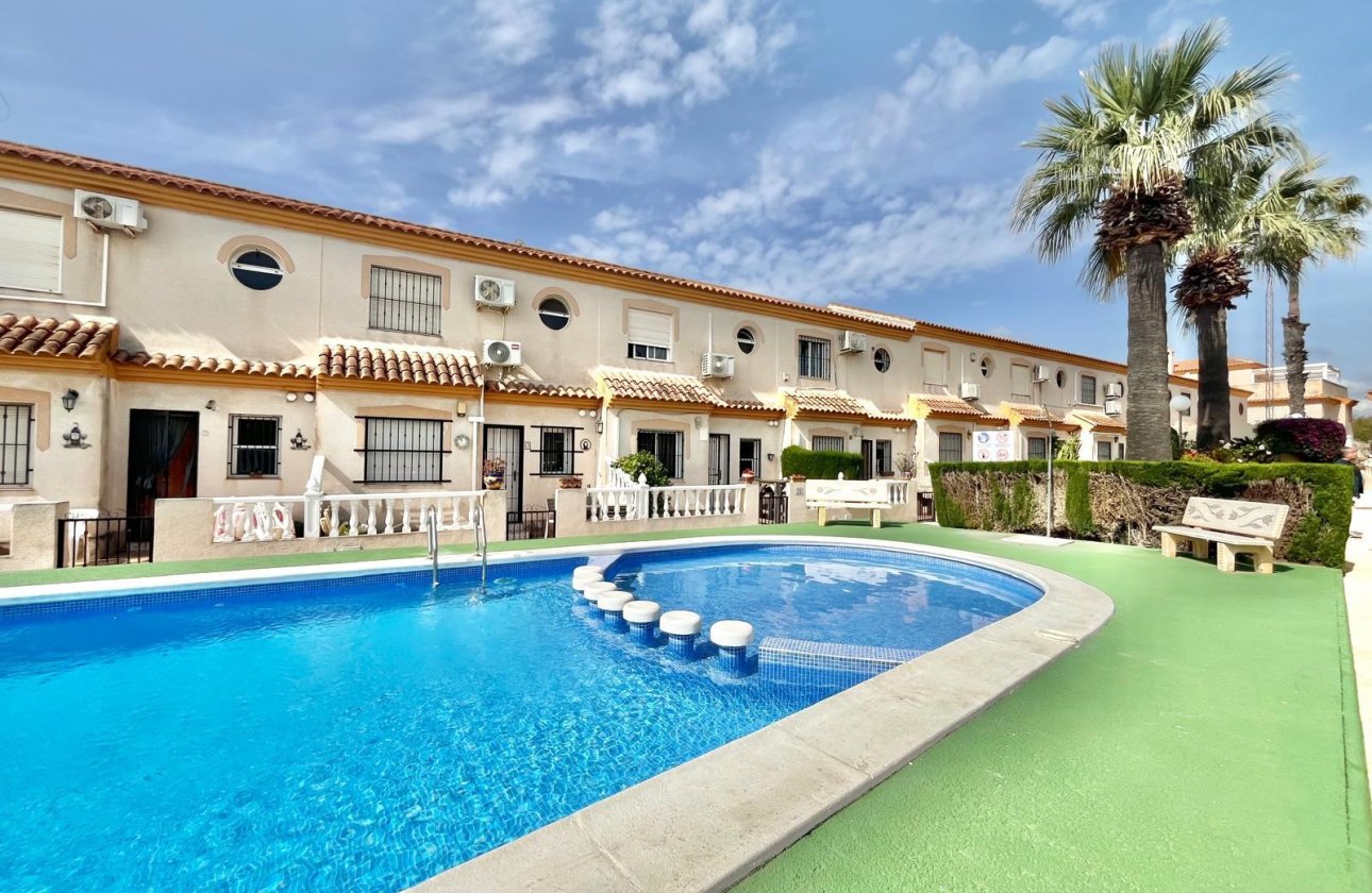 Herverkoop - Quad House -
Orihuela Costa - Playa Flamenca