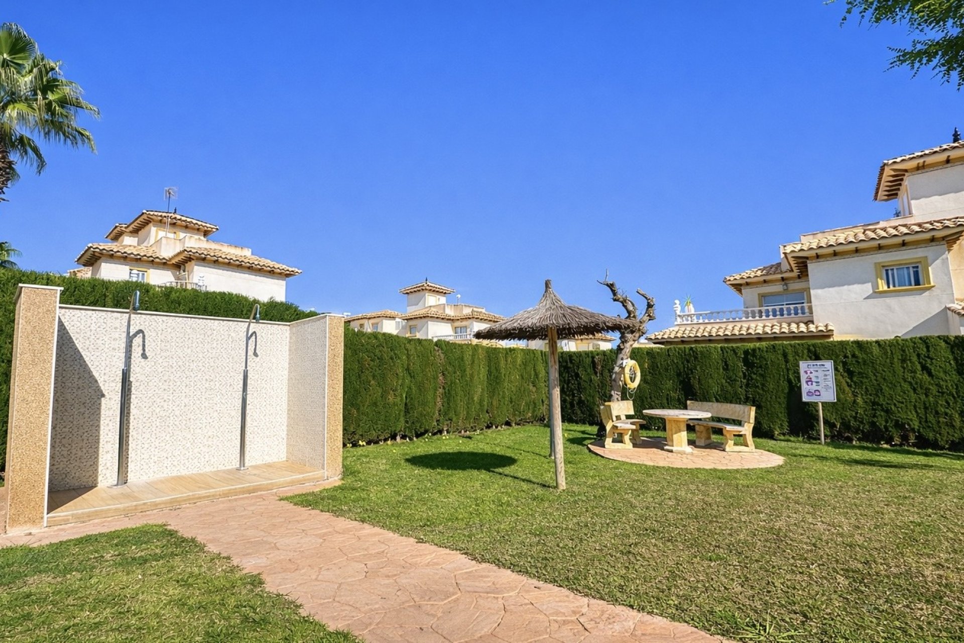 Herverkoop - Quad House -
Orihuela Costa - Villa's San Jose IV