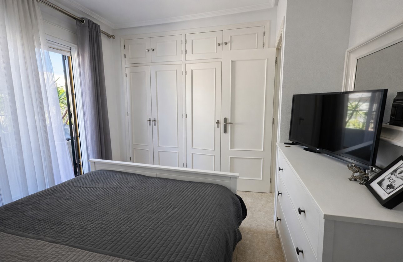 Herverkoop - Quad House -
Orihuela Costa - Villa's San Jose IV