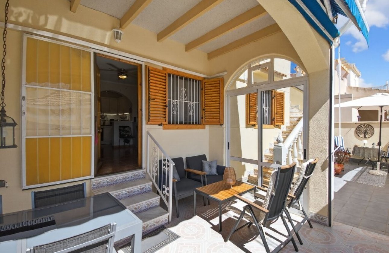 Herverkoop - Quad House -
Playa Flamenca - Serena III