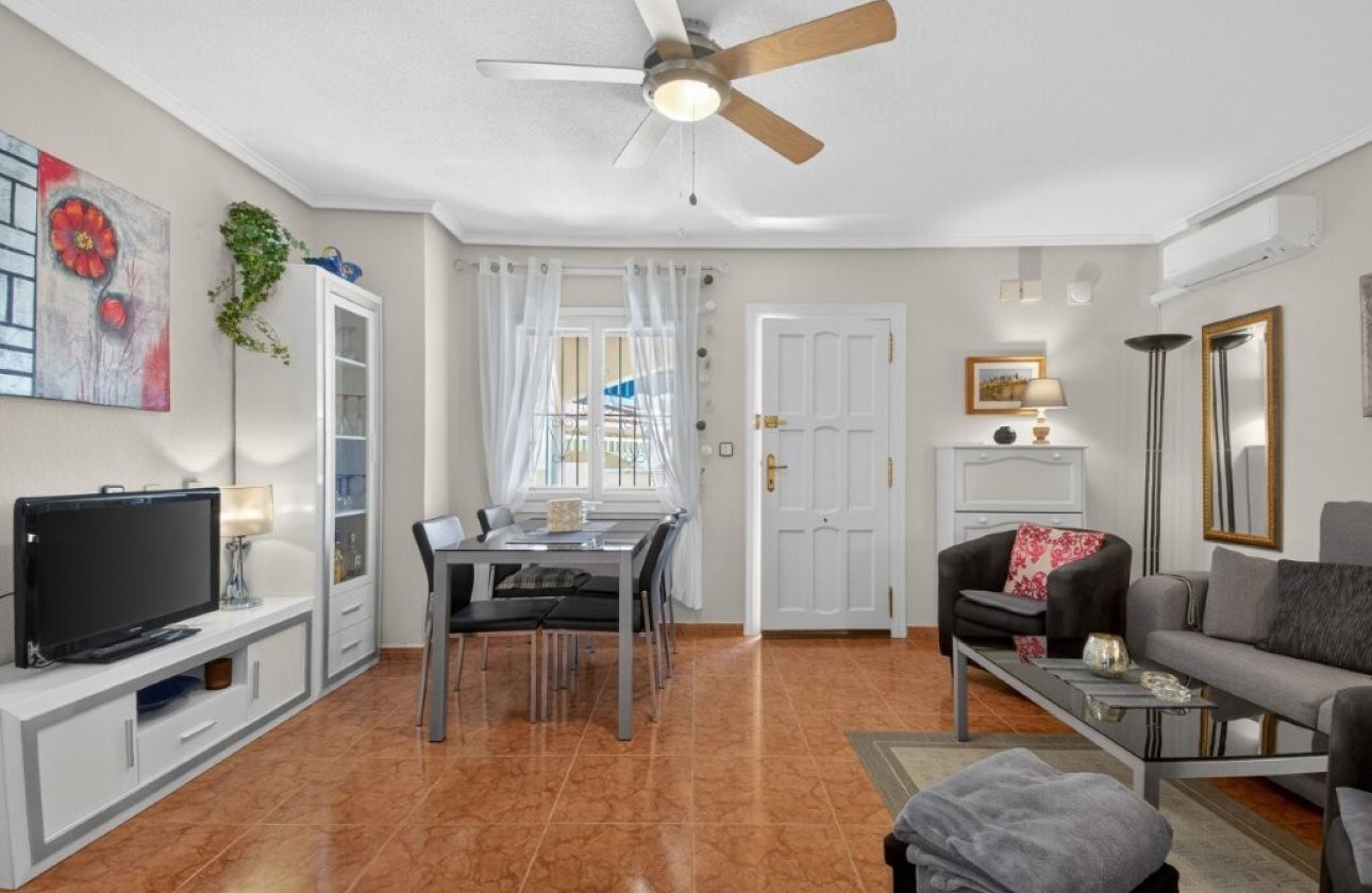 Herverkoop - Quad House -
Playa Flamenca - Serena III