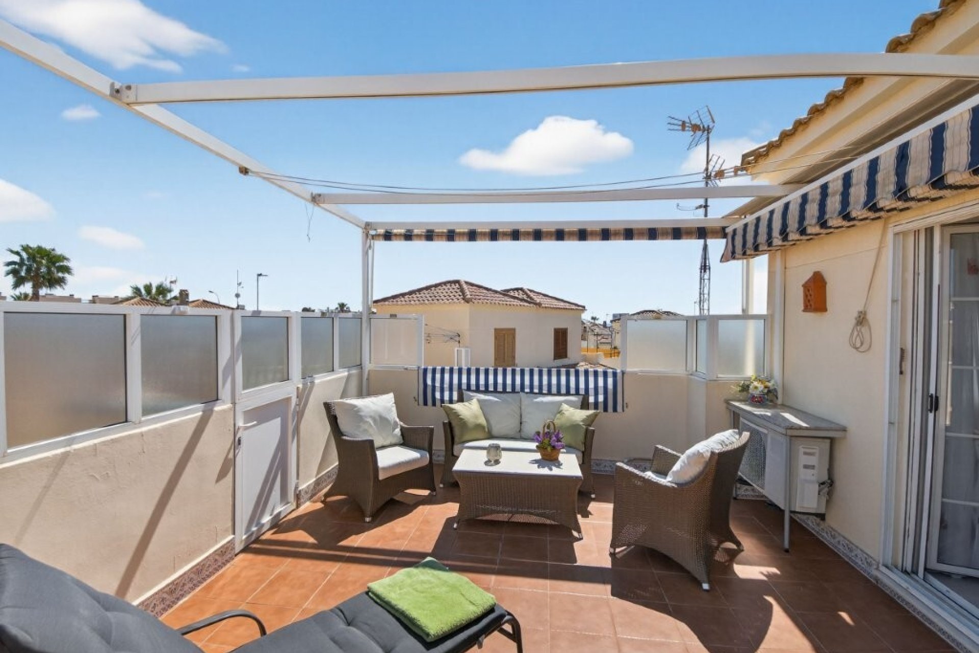 Herverkoop - Quad House -
Playa Flamenca - Serena III