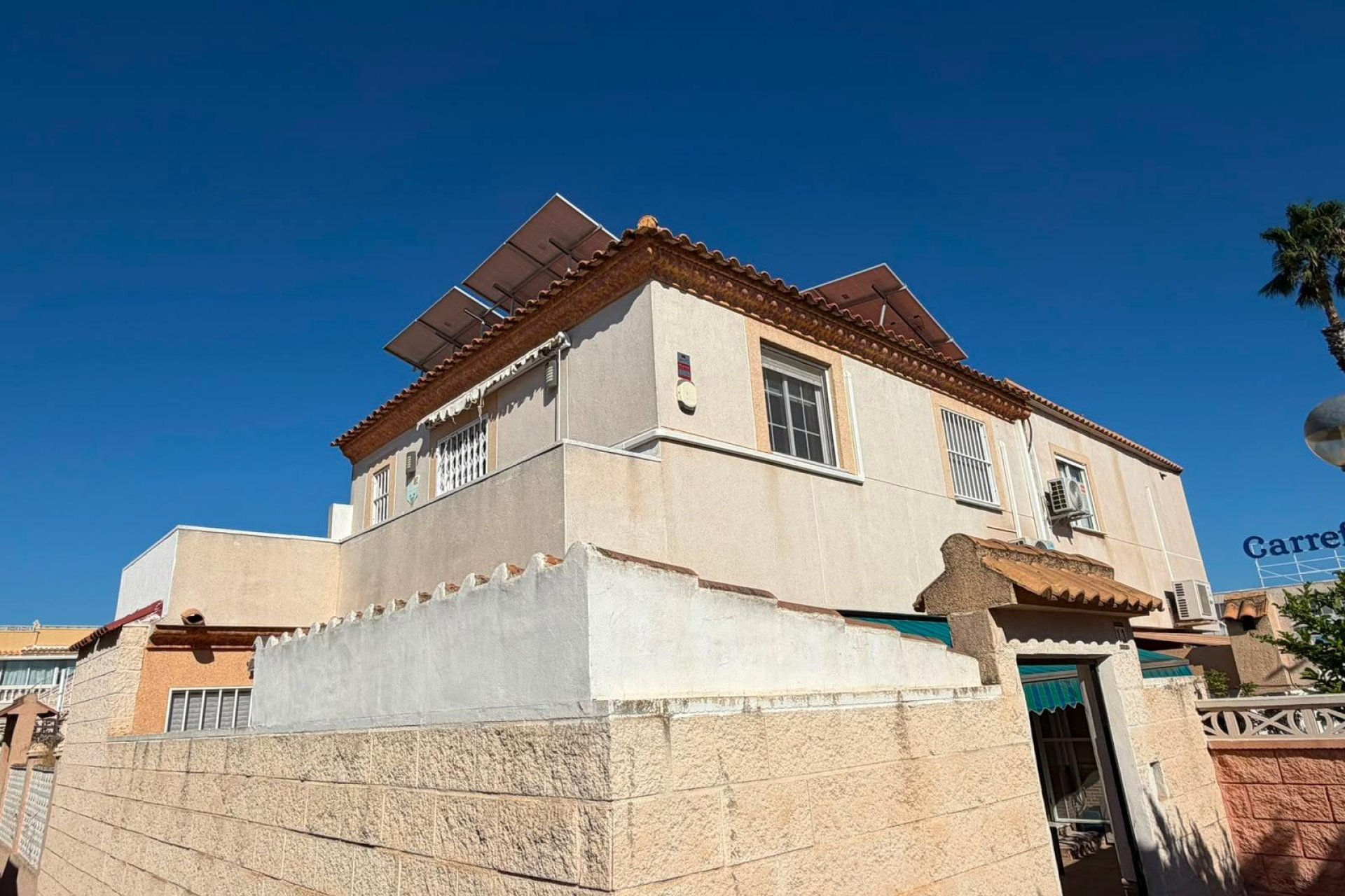 Herverkoop - Quad House -
Torrevieja - Carrefour