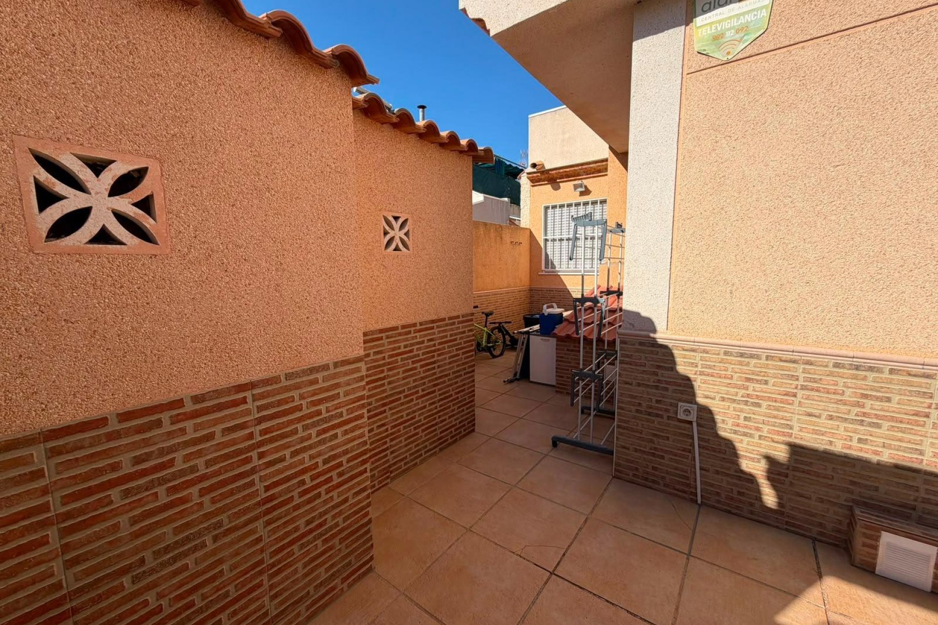 Herverkoop - Quad House -
Torrevieja - Carrefour