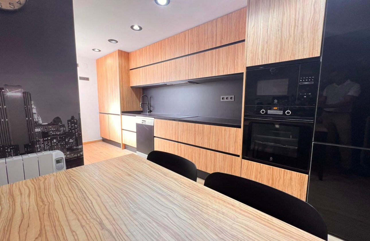 Herverkoop - Quad House -
Torrevieja - Carrefour