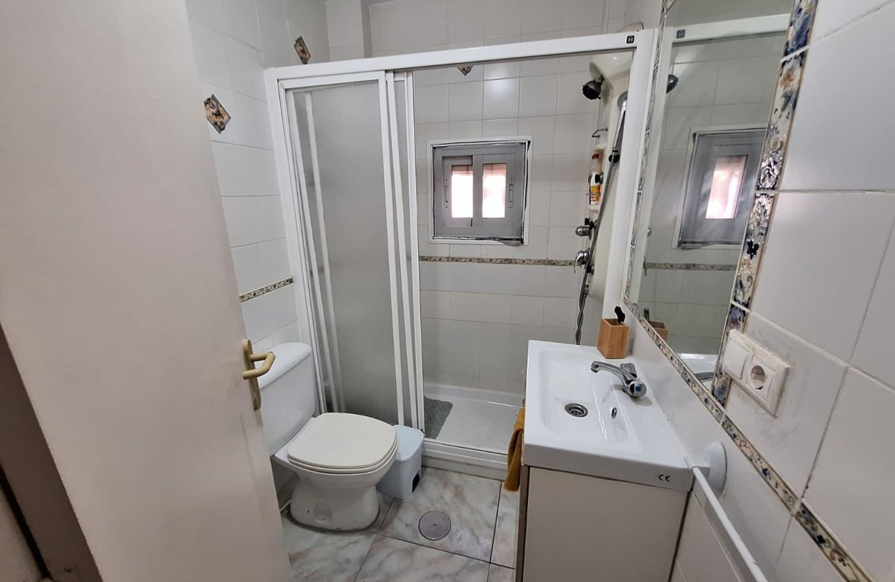 Herverkoop - Quad House -
Torrevieja - Carrefour