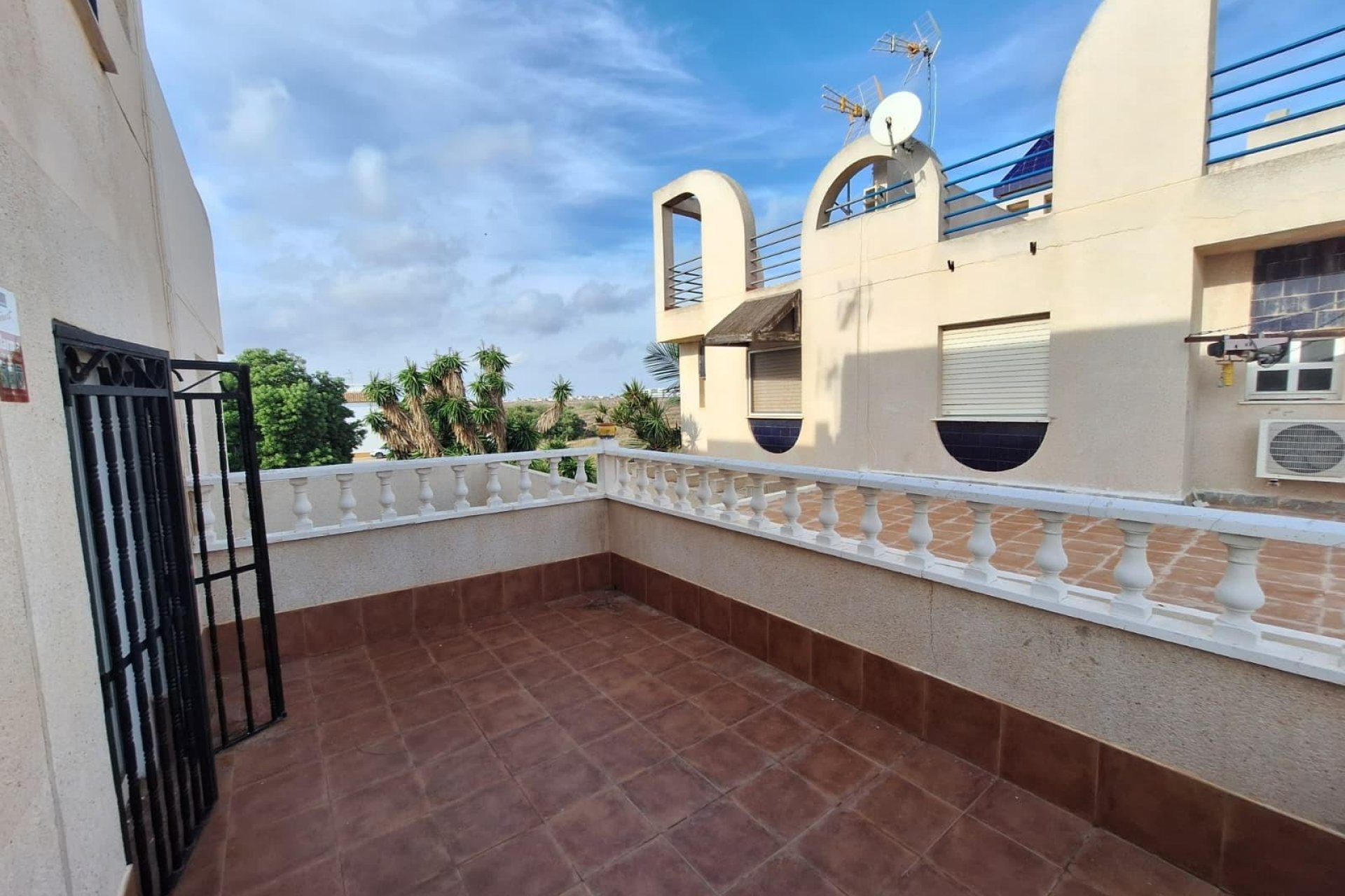 Herverkoop - Quad House -
Torrevieja - Carrefour