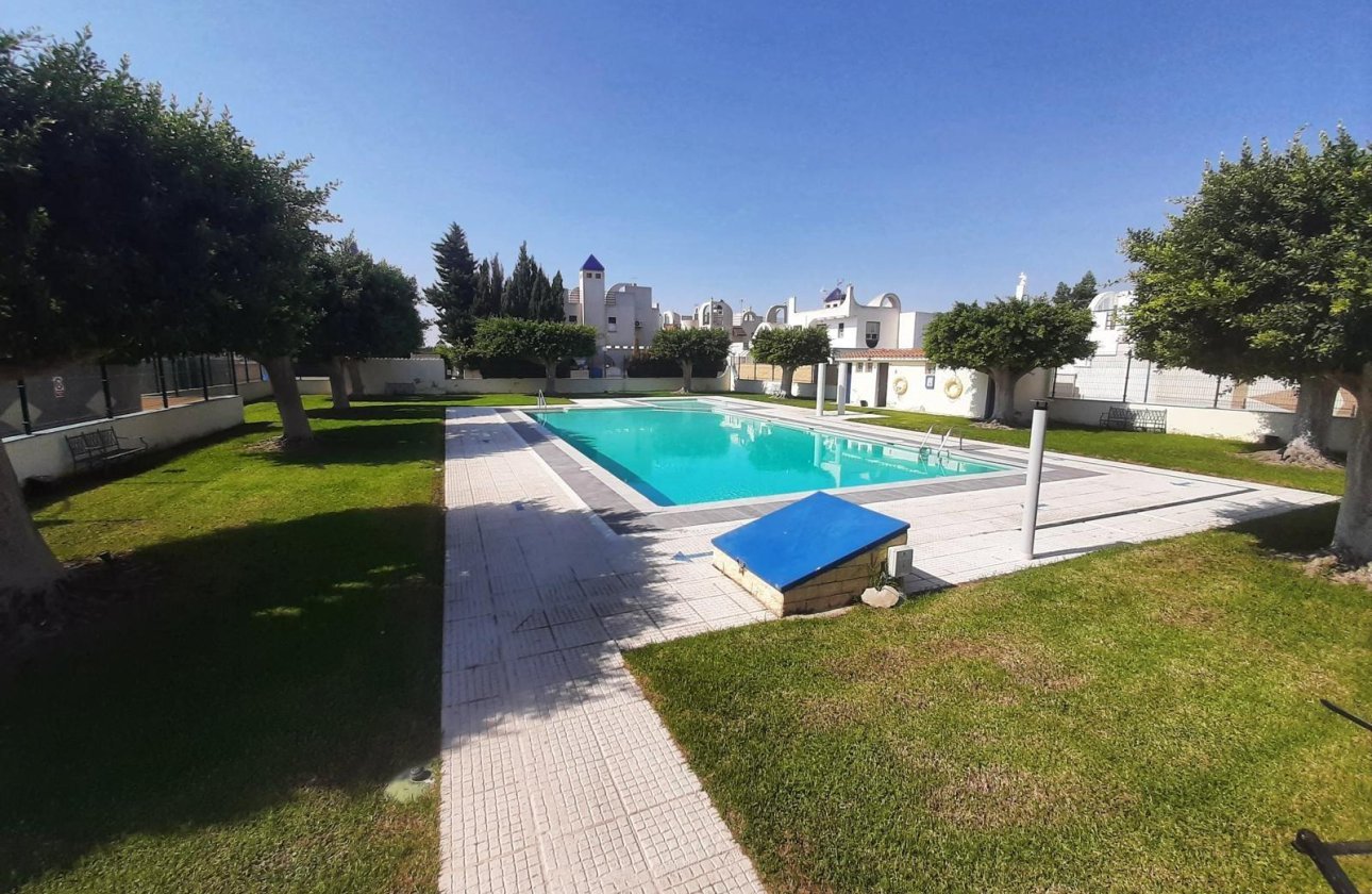 Herverkoop - Quad House -
Torrevieja - Carrefour