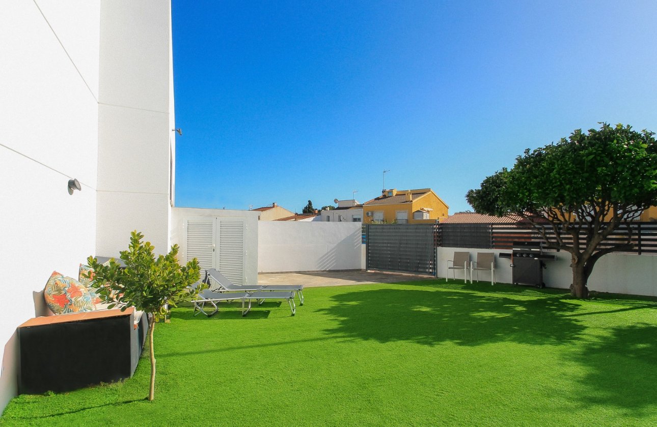 Herverkoop - Quad House -
Torrevieja - Costa Blanca