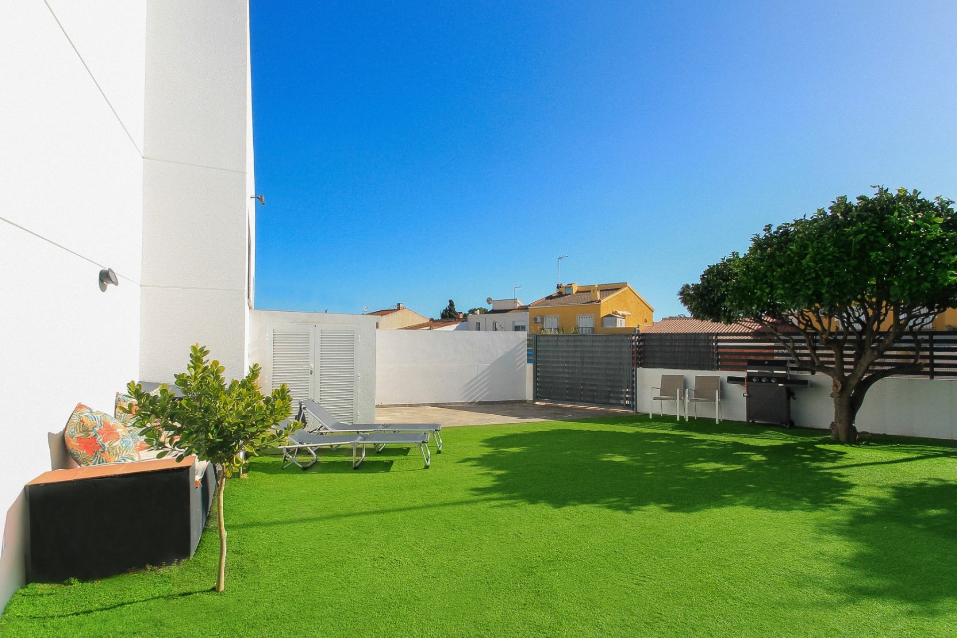Herverkoop - Quad House -
Torrevieja - Costa Blanca