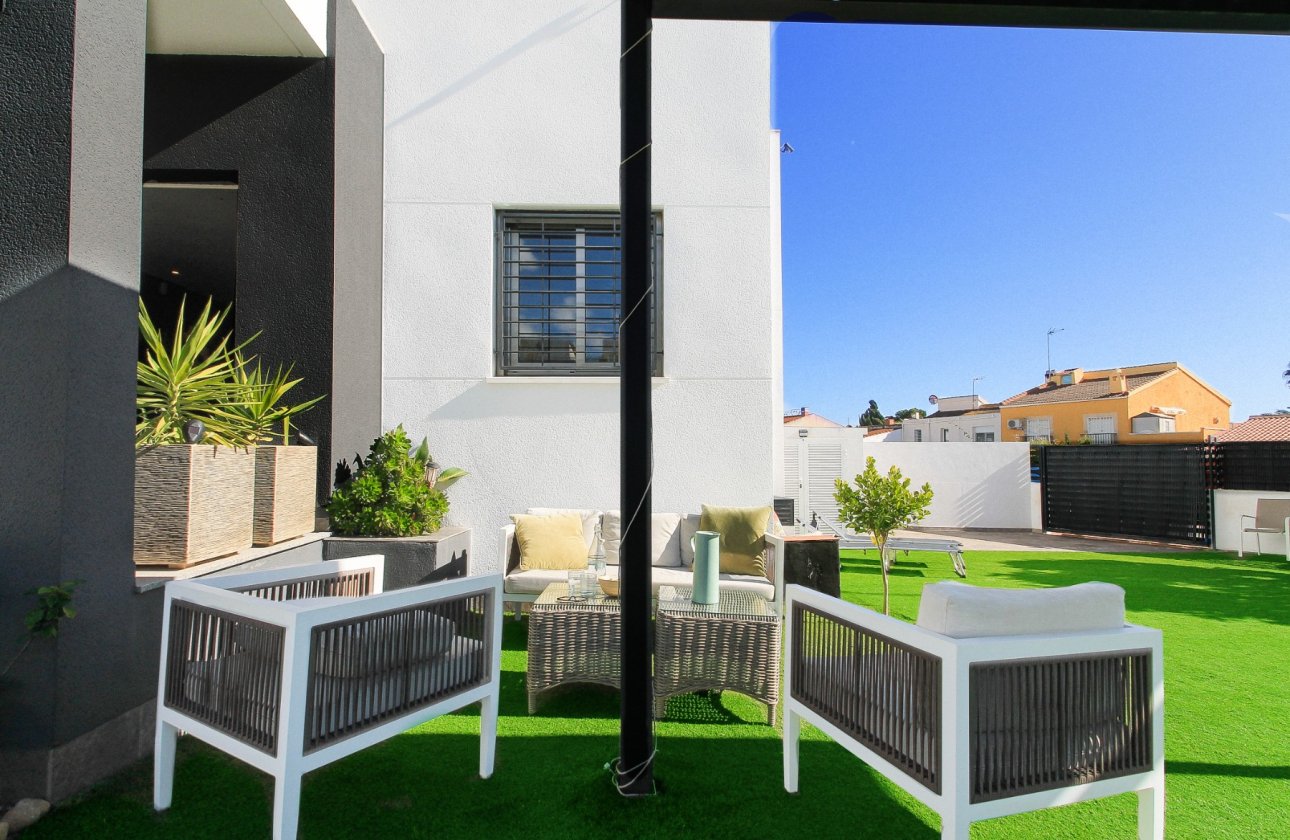 Herverkoop - Quad House -
Torrevieja - Costa Blanca