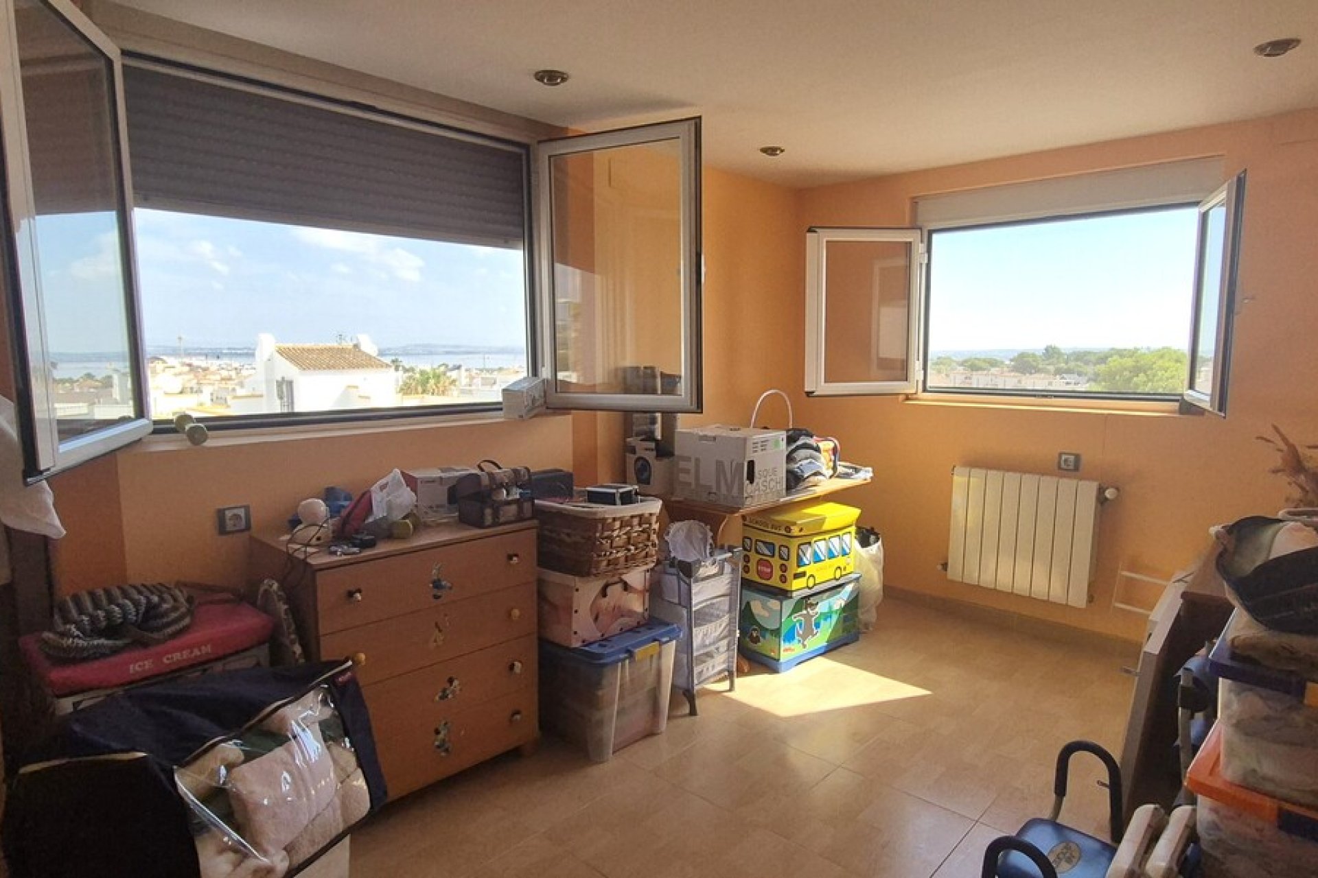 Herverkoop - Quad House -
Torrevieja - Costa Blanca