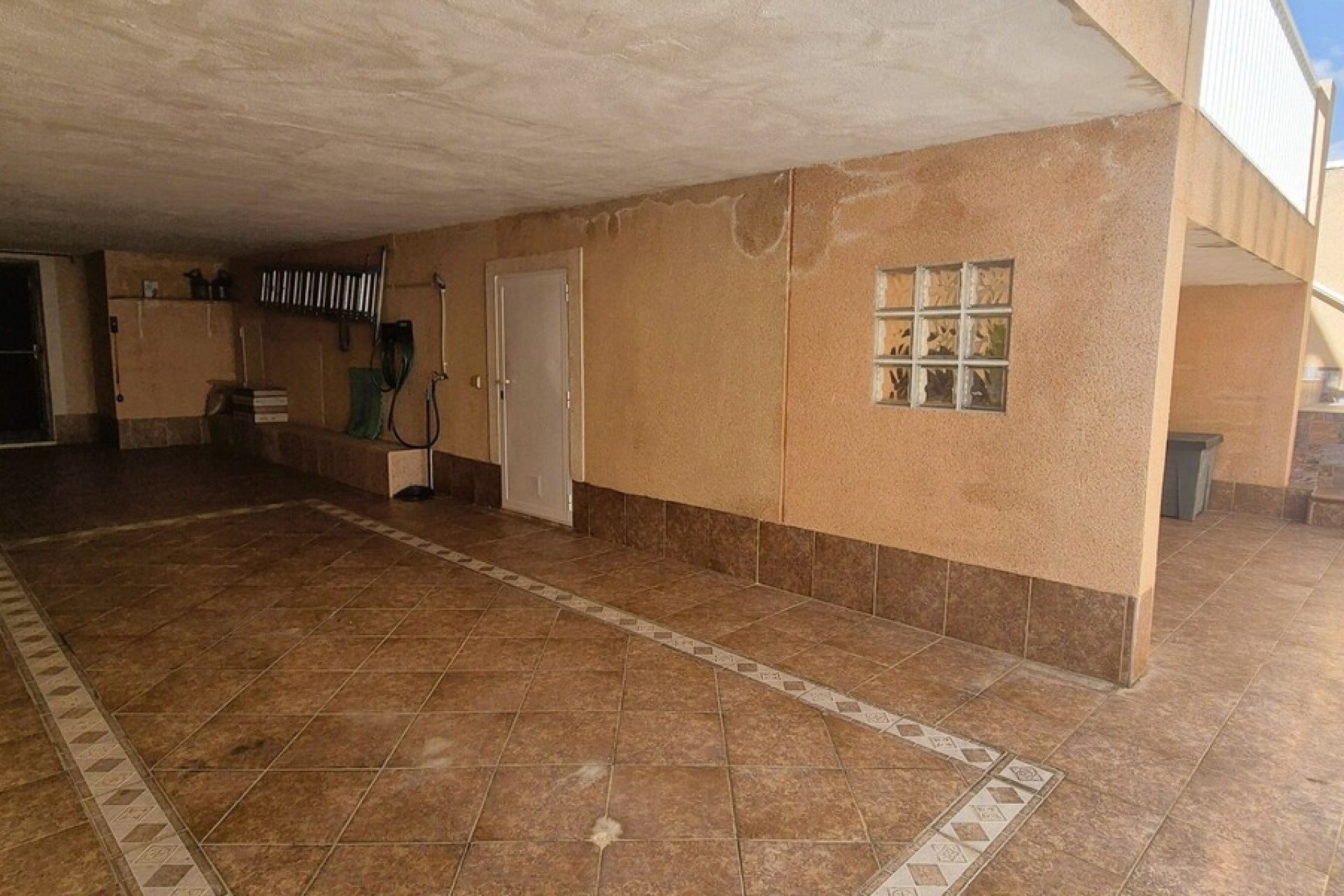 Herverkoop - Quad House -
Torrevieja - Costa Blanca