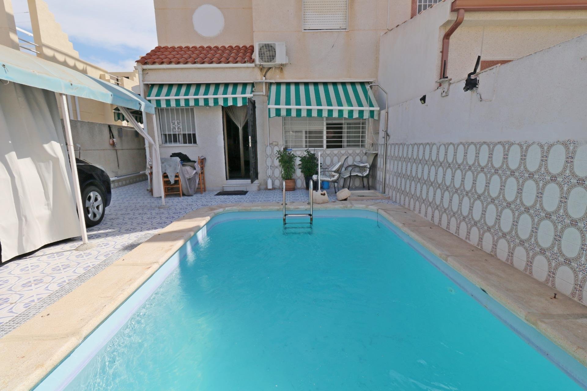 Herverkoop - Quad House -
Torrevieja - Torretas