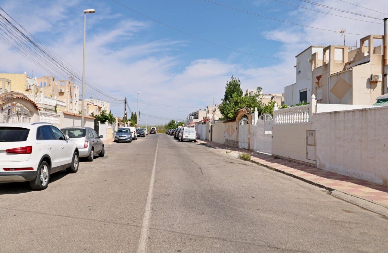 Herverkoop - Quad House -
Torrevieja - Torretas