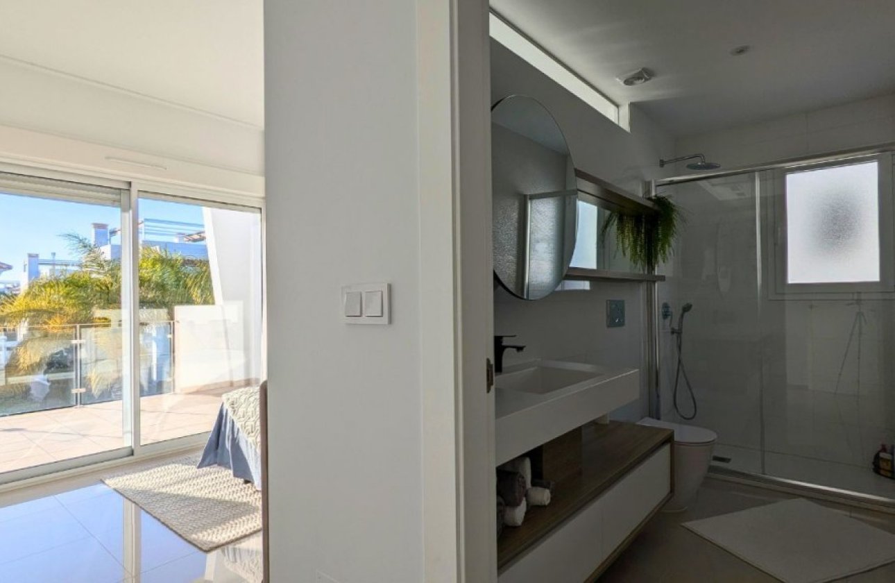 Herverkoop - Semi Detached -
Ciudad Quesada - Costa Blanca