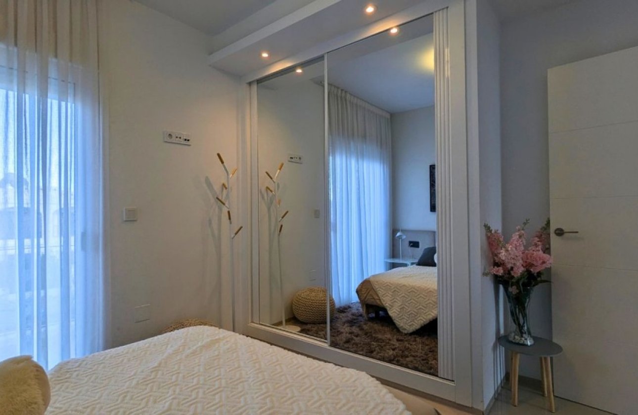 Herverkoop - Semi Detached -
Ciudad Quesada - Costa Blanca