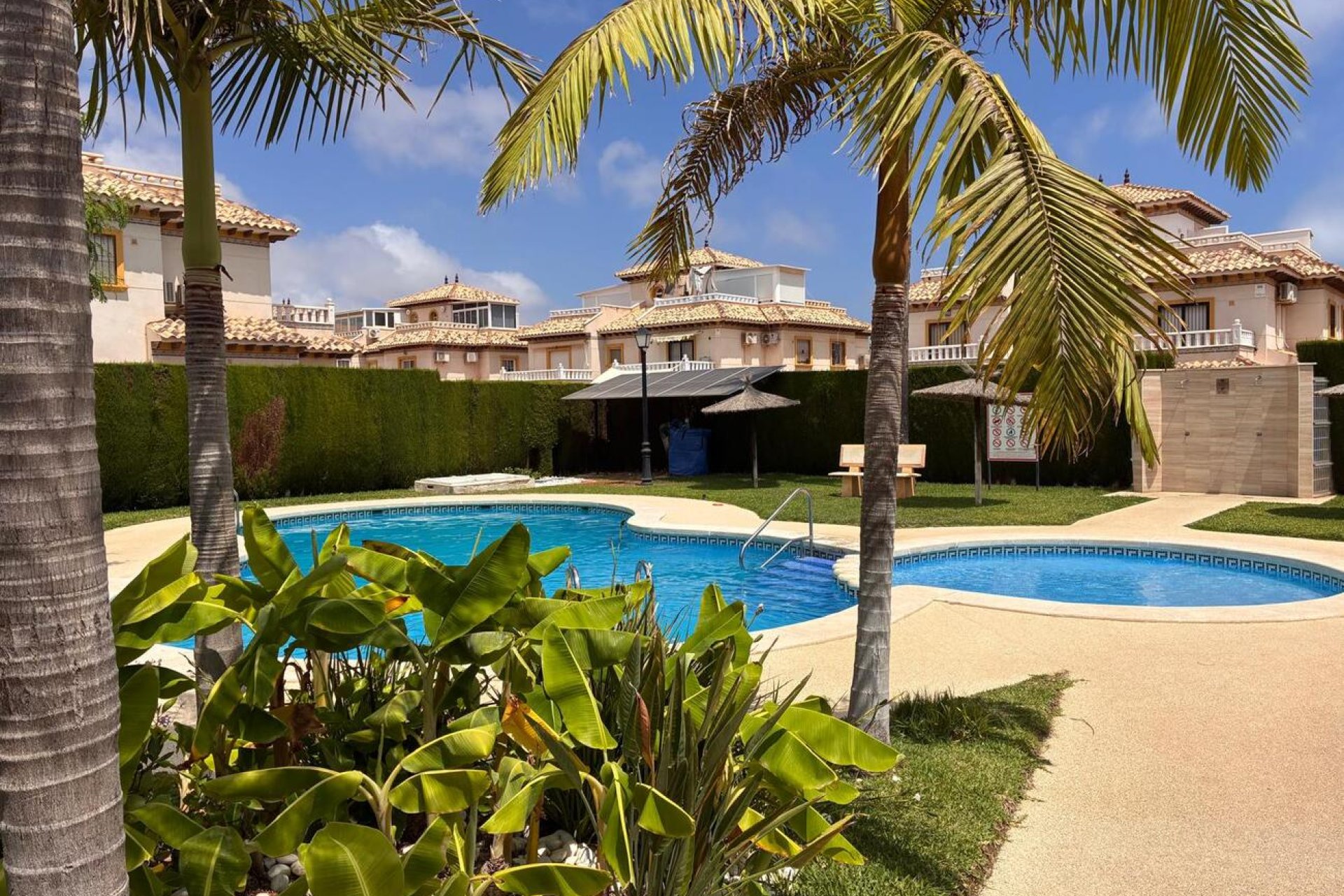 Herverkoop - Semi Detached -
Lomas de Caboroig - Costa Blanca