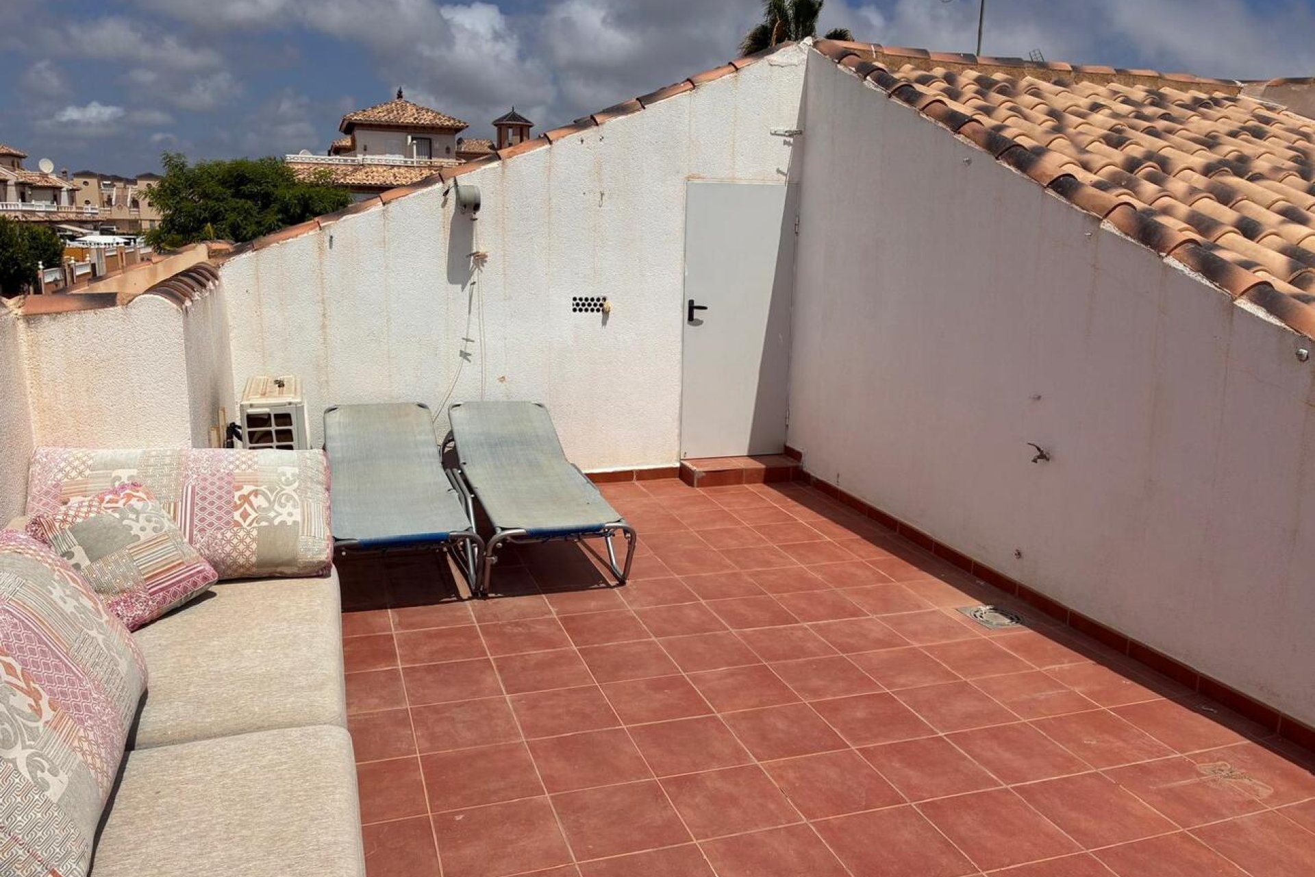 Herverkoop - Semi Detached -
Lomas de Caboroig - Costa Blanca