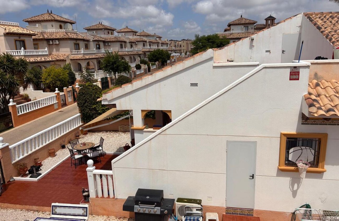 Herverkoop - Semi Detached -
Lomas de Caboroig - Costa Blanca
