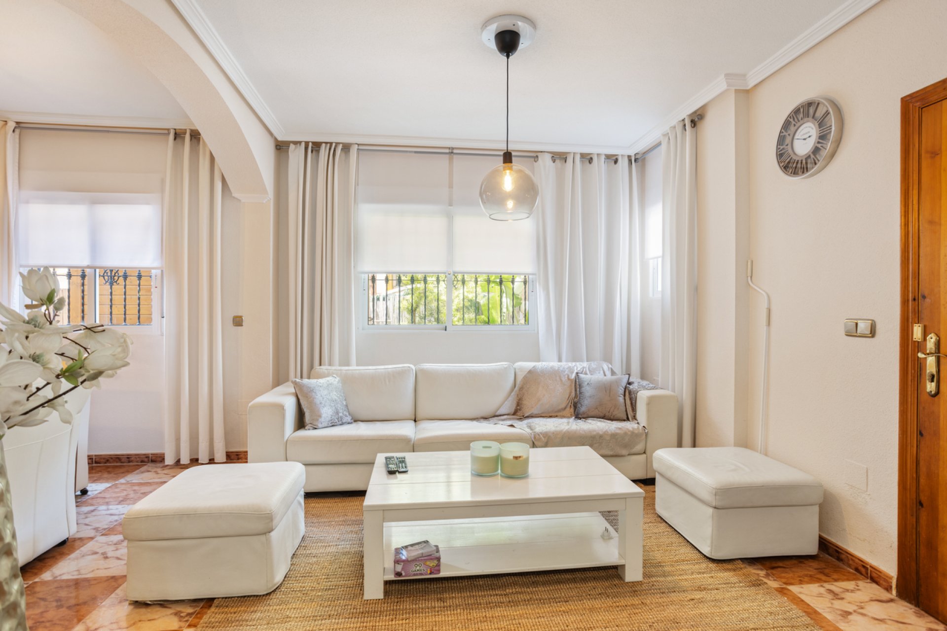 Herverkoop - Semi Detached -
Lomas de Caboroig