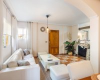 Herverkoop - Semi Detached -
Lomas de Caboroig