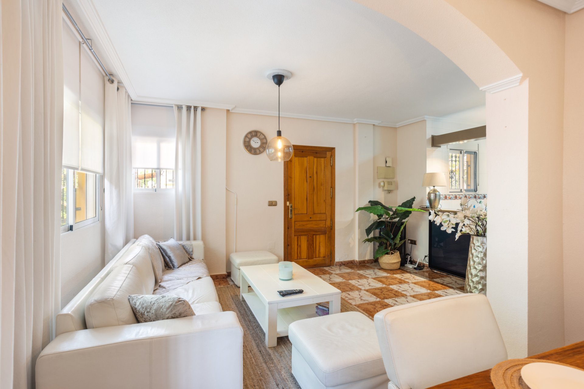 Herverkoop - Semi Detached -
Lomas de Caboroig