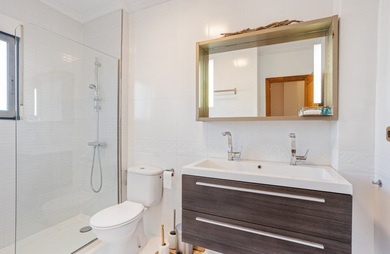 Herverkoop - Semi Detached -
Lomas de Caboroig