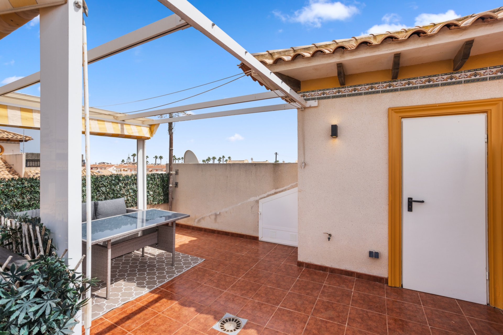 Herverkoop - Semi Detached -
Lomas de Caboroig