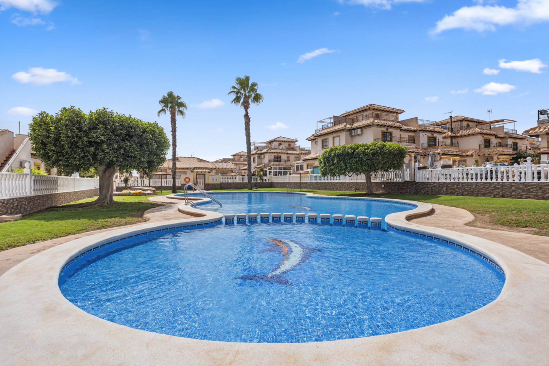 Herverkoop - Semi Detached -
Lomas de Caboroig