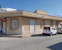 Herverkoop - Semi Detached -
Los Montesinos - PUEBLO CENTRO