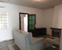 Herverkoop - Semi Detached -
Los Montesinos - PUEBLO CENTRO