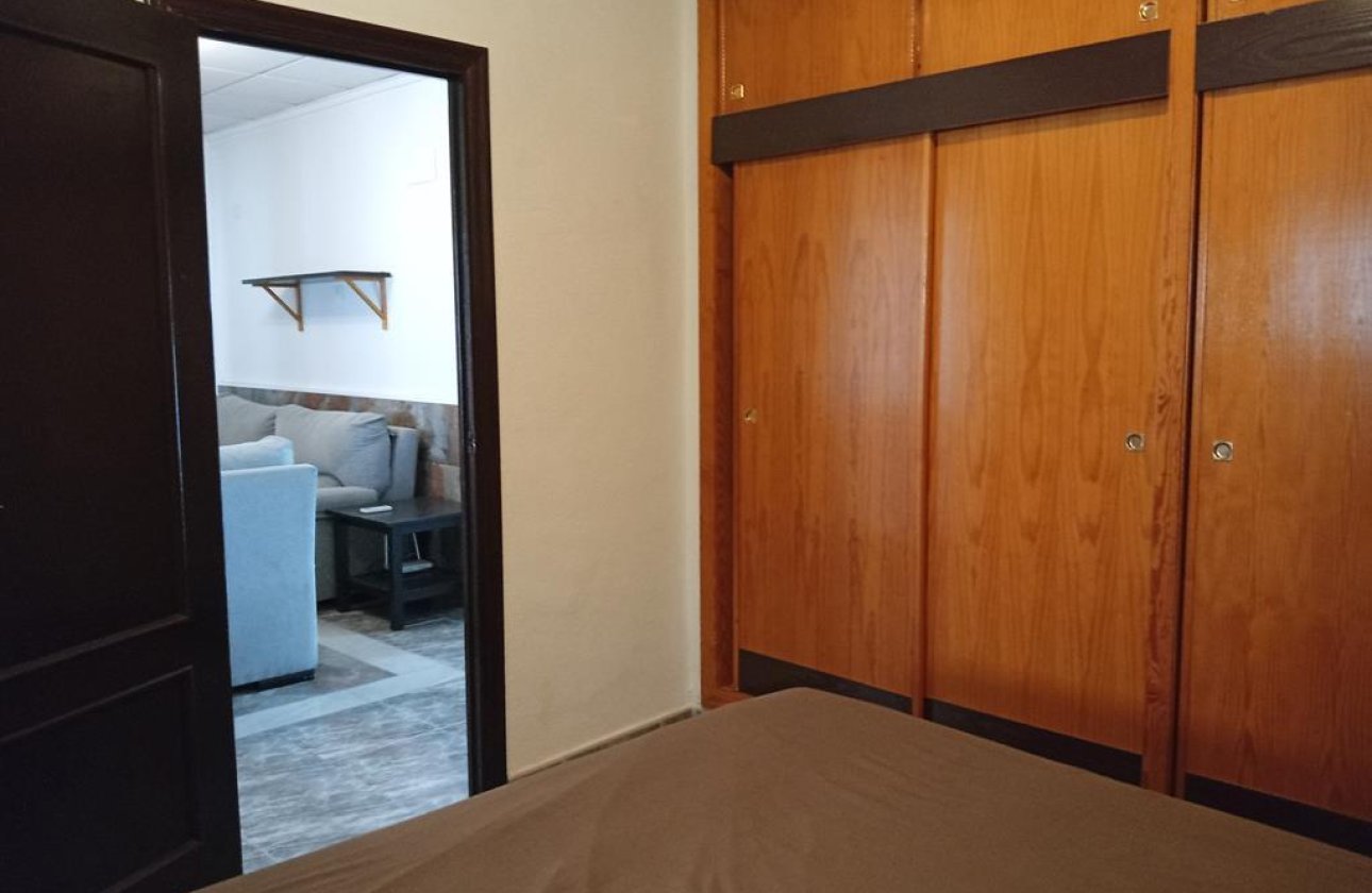 Herverkoop - Semi Detached -
Los Montesinos - PUEBLO CENTRO