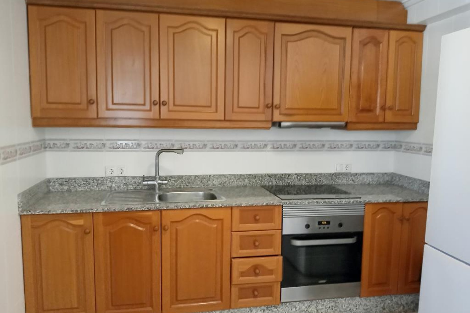 Herverkoop - Semi Detached -
Los Montesinos - PUEBLO CENTRO