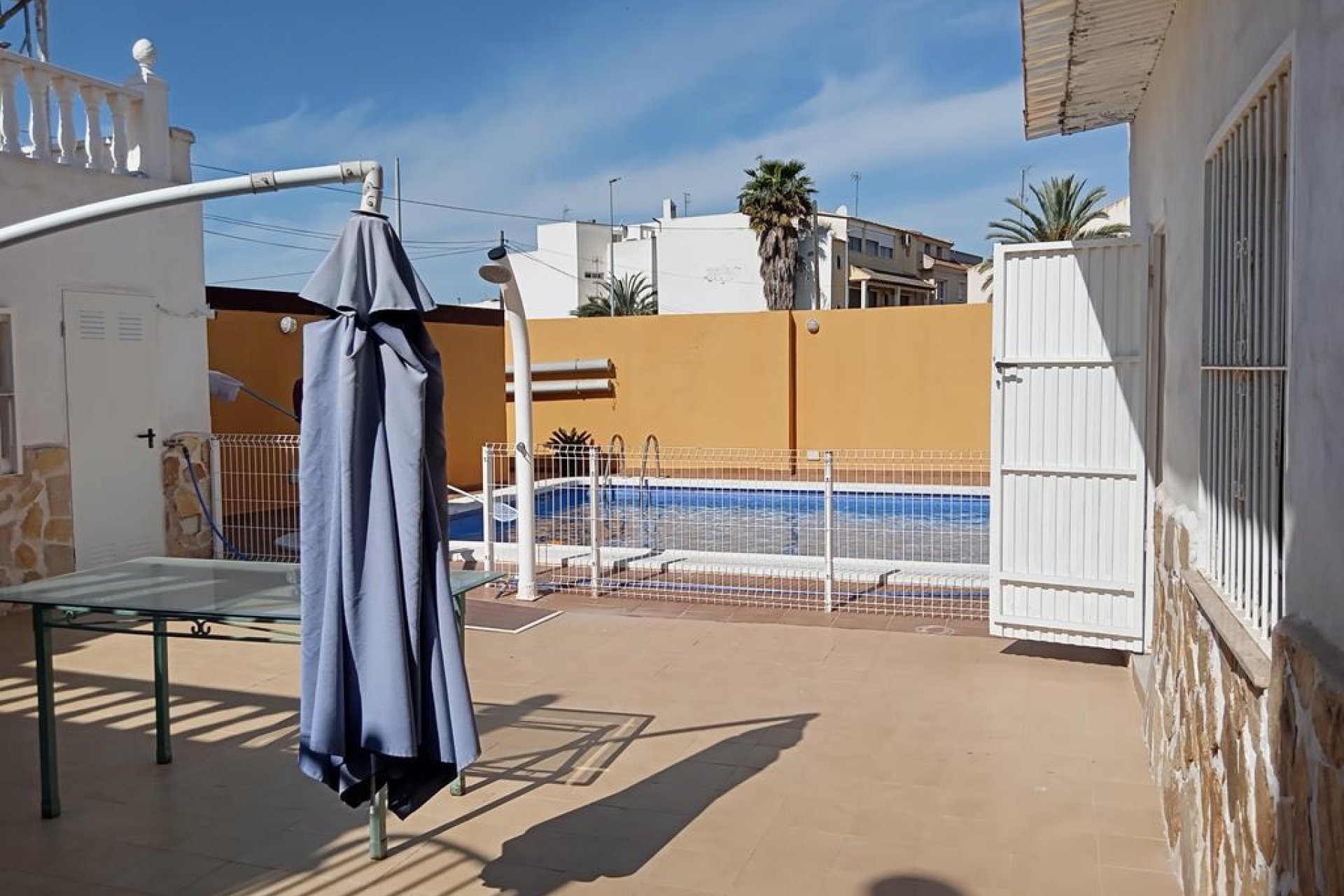 Herverkoop - Semi Detached -
Los Montesinos - PUEBLO CENTRO